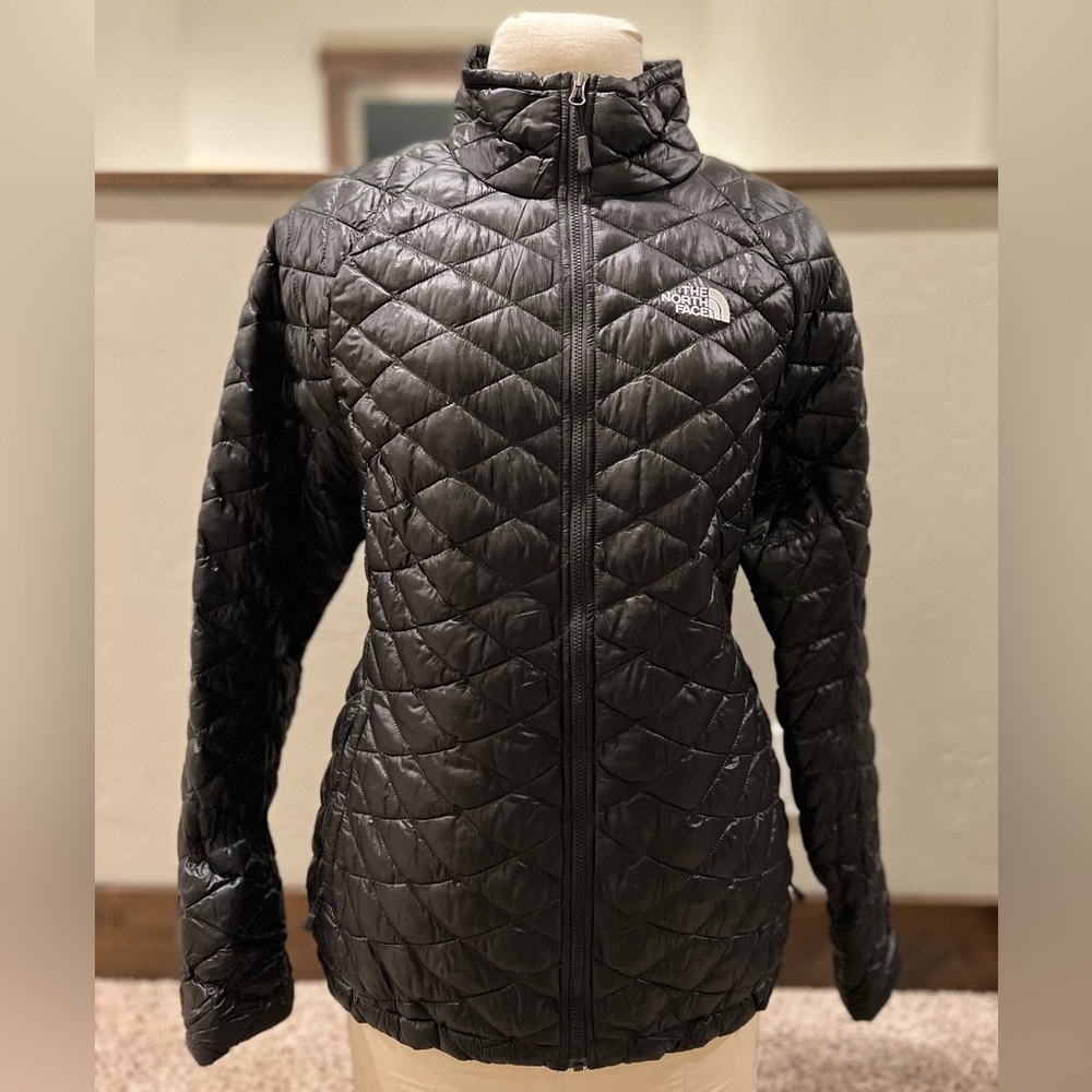 THE NORTH FACE WOMEN'S THERMOBALL FULL ZIP JACKET — New Condition